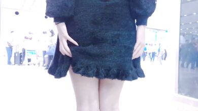 【推特姬】软软趴在床单上-机场露出